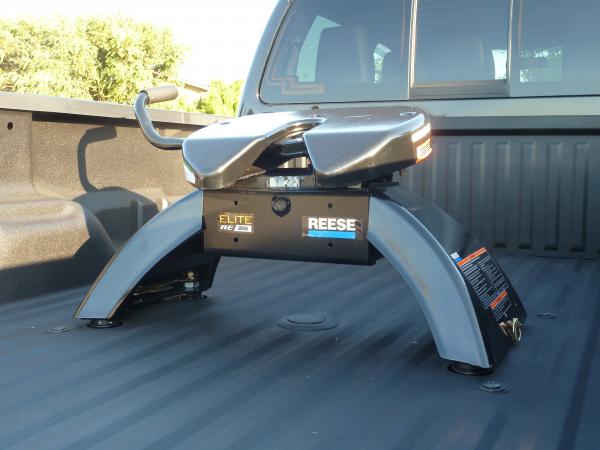 Reese Elite 30143 hitch with Ford 5th wheel prep package.