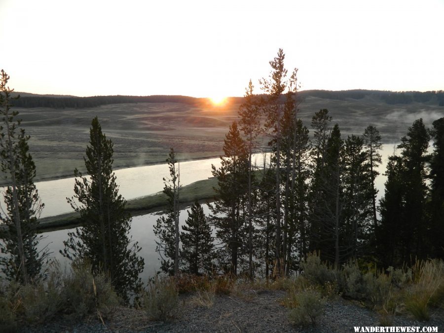 Sunrise over Hayden Valley