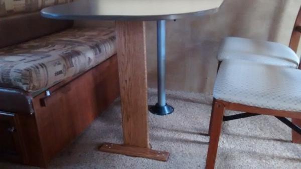 Table leg (800x449)