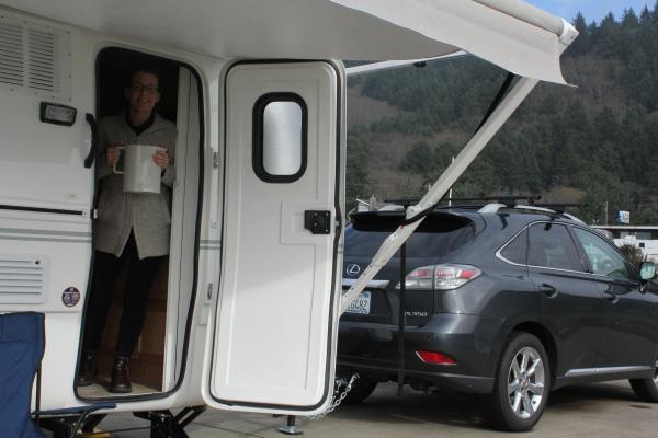 Tea Time! As long time tent campers we felt SO spoiled having hot running water and the use of our electric kettle.