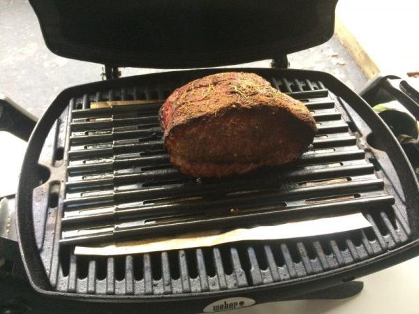 the 17B does not have an oven, we use our little Weber 1200 Q instead. Works very well, even heat, great job on the roast beef. It can even bake  a ca