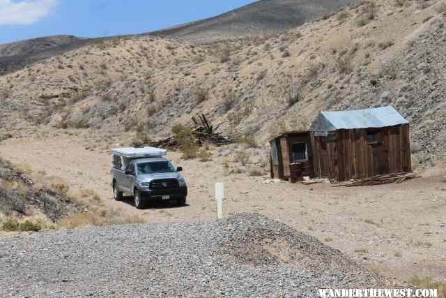 tucki mine shack.JPG