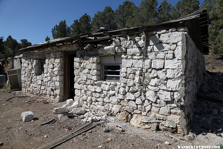 Tule Canyon Cabin