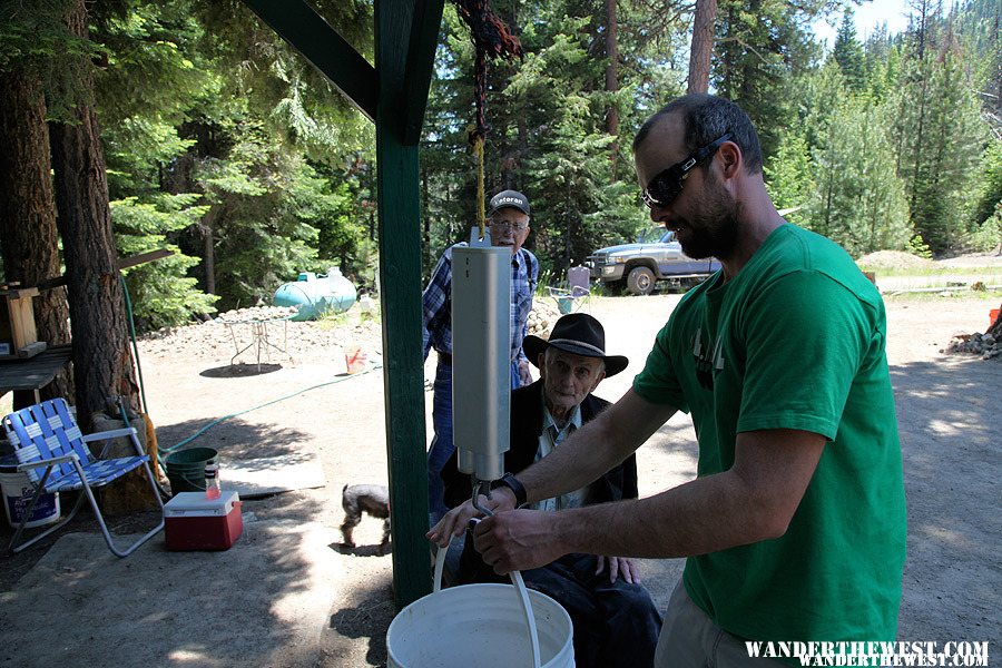 Weighing in thundereggs at the Lucky Strike Mine