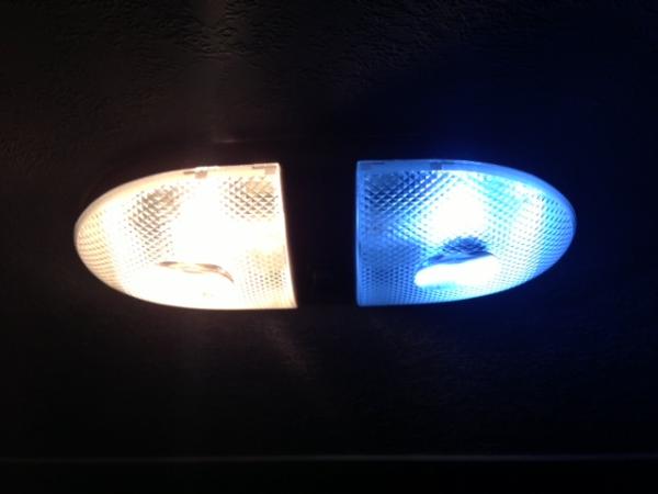 Yellow side = old original 921 bulb.  White = NEW 921 LED panel.